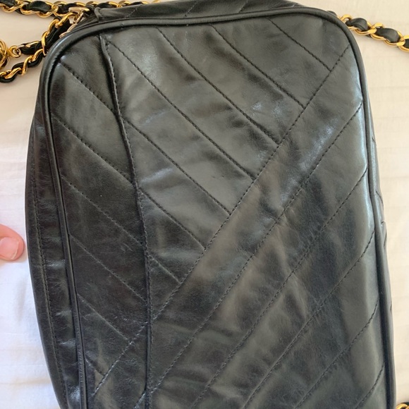 Chanel Purse - Picture 7 of 8